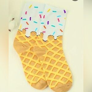 ICE CREAM CONE WITH SPRINKLES SOCKS, New